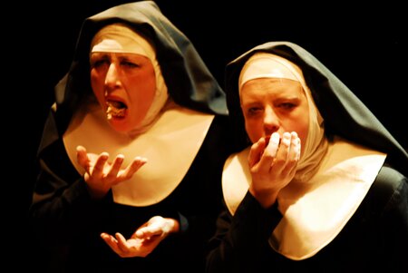 THE CONVENT by Jo Strømgren Kompani. On picture: Gunhild Aubert Opdal, Guri Glans.